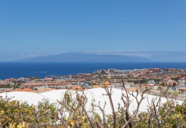 Terraced House in Adeje - FAMILY HOME WITH POOL AND SEA VIEW Terraced House in Adeje - FAMILY HOME WITH POOL AND SEA VIEW