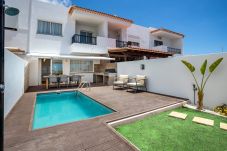 Terraced House in Adeje - FAMILY HOME WITH POOL AND SEA VIEW Terraced House in Adeje - FAMILY HOME WITH POOL AND SEA VIEW